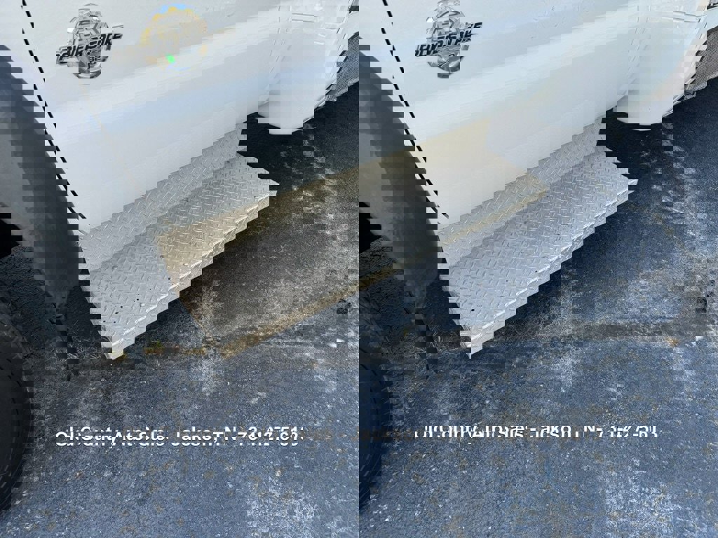 Used 2012 Ford F550 2WD Regular Cab Super Duty w/ Payload Upgrade Pkg image 11