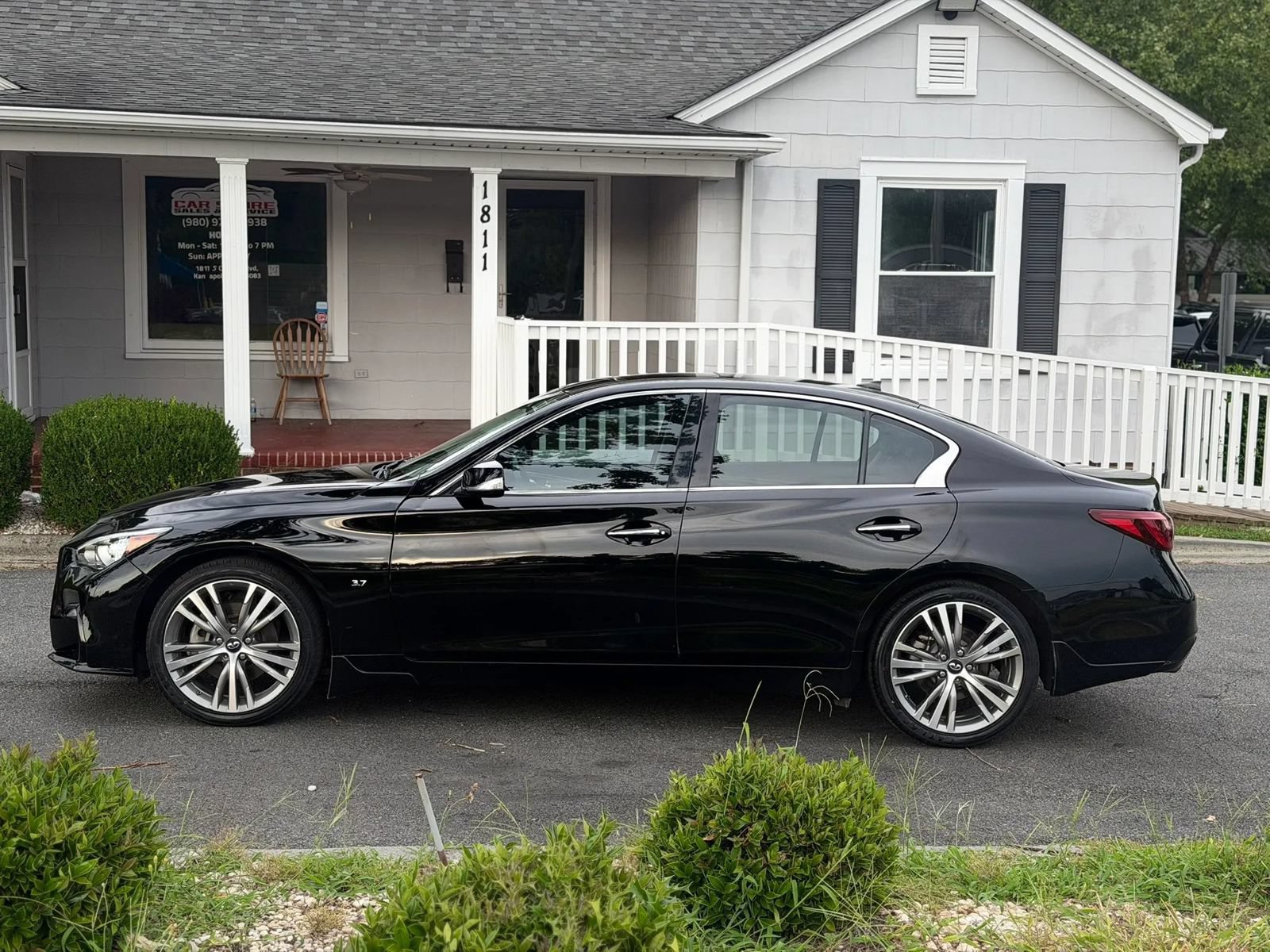 Used 2018 INFINITI Q50 Sport RWD image 3