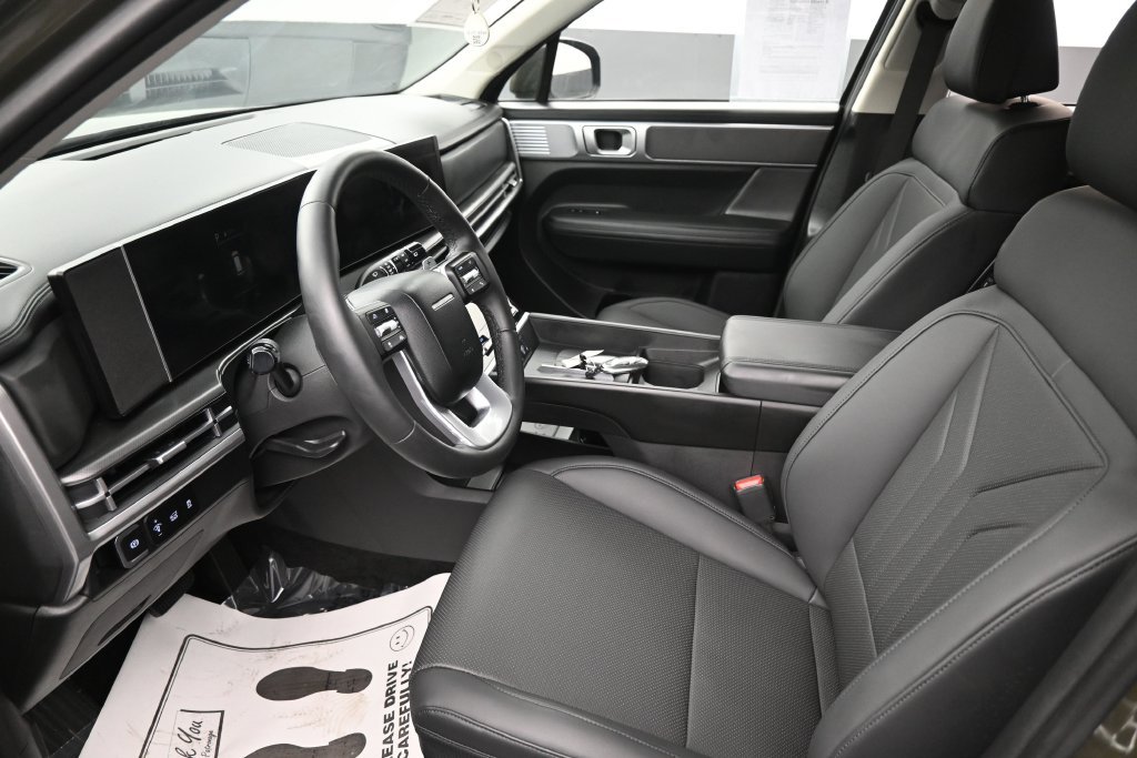 Used 2026 Hyundai Santa Fe SEL FWD image 22
