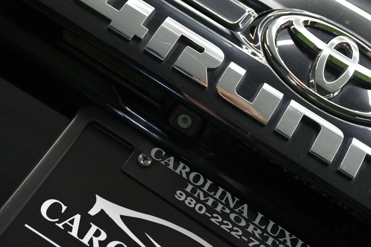 Used 2015 Toyota 4Runner SR5 image 10