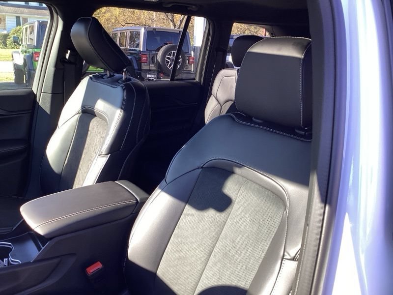 New 2025 Jeep Grand Cherokee 4WD image 26