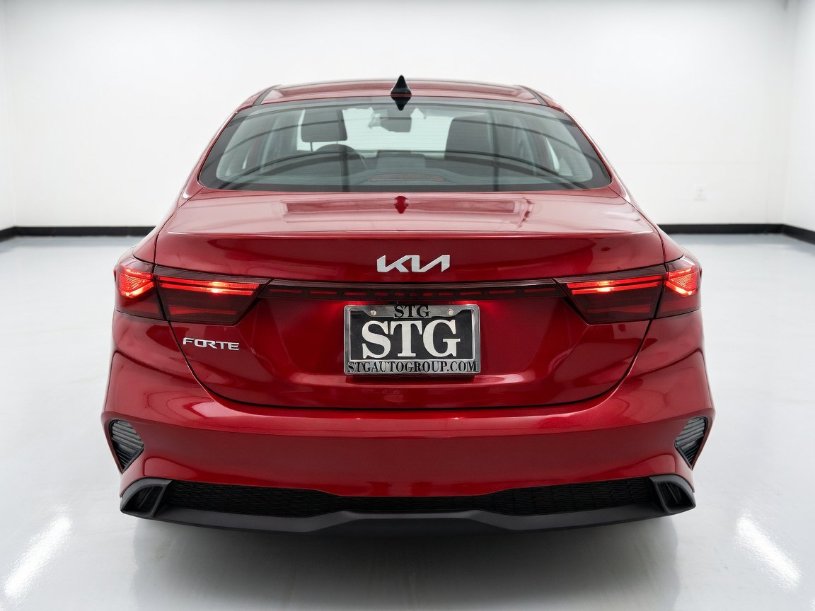 Used 2024 Kia Forte LXS FWD image 5