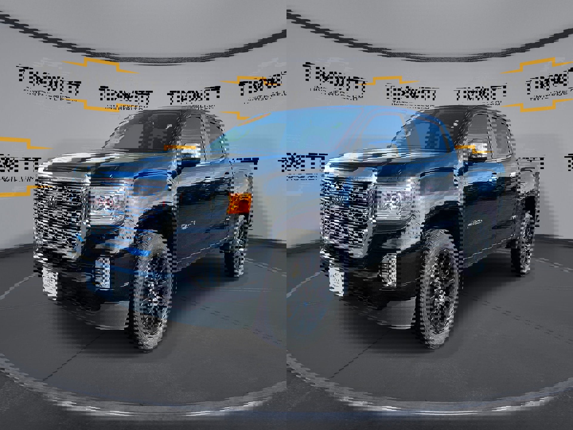 Used 2022 GMC Canyon Denali w/ Denali Black Edition Package