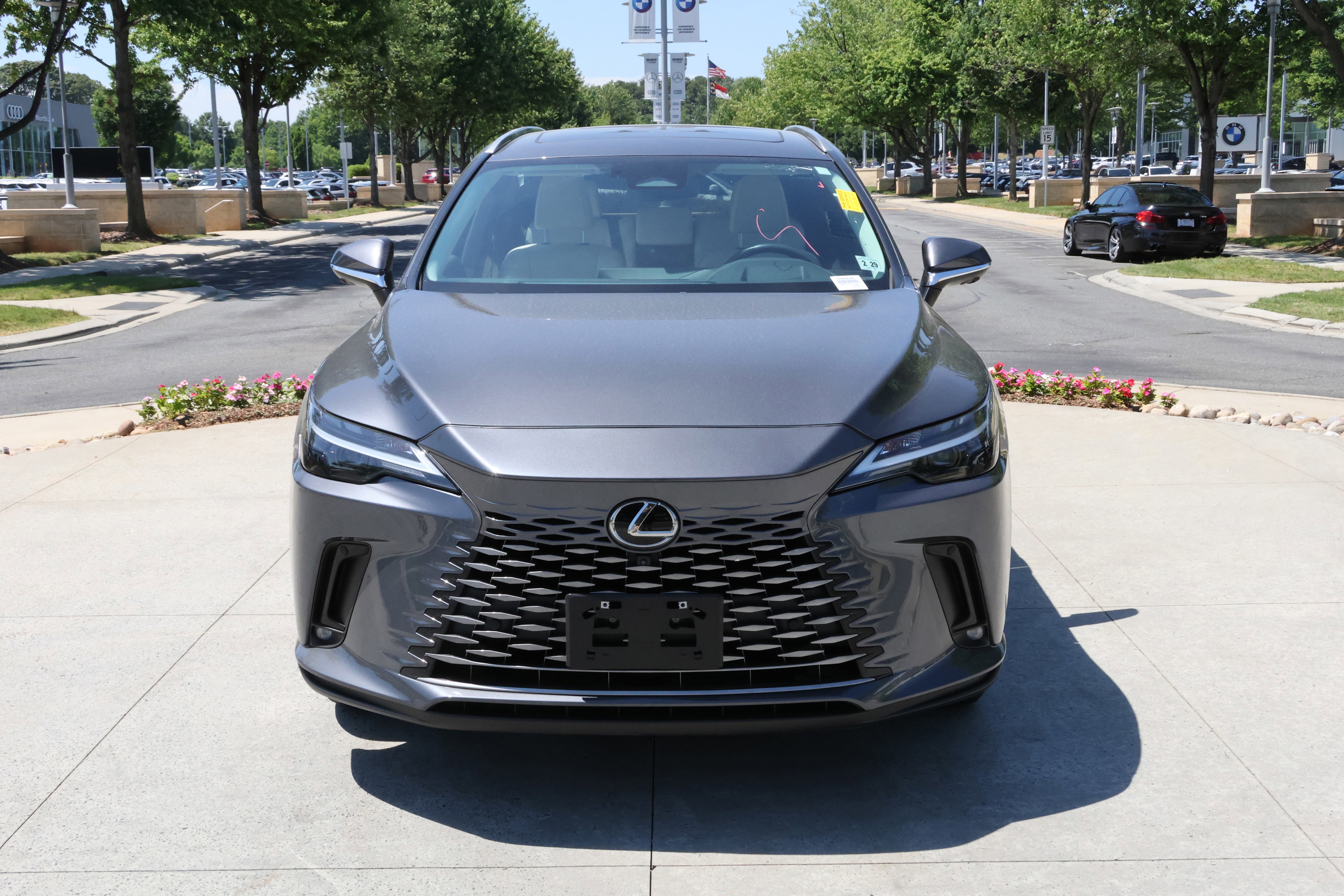 Used 2024 Lexus RX 350 w/ Convenience Package AWD/4WD image 3