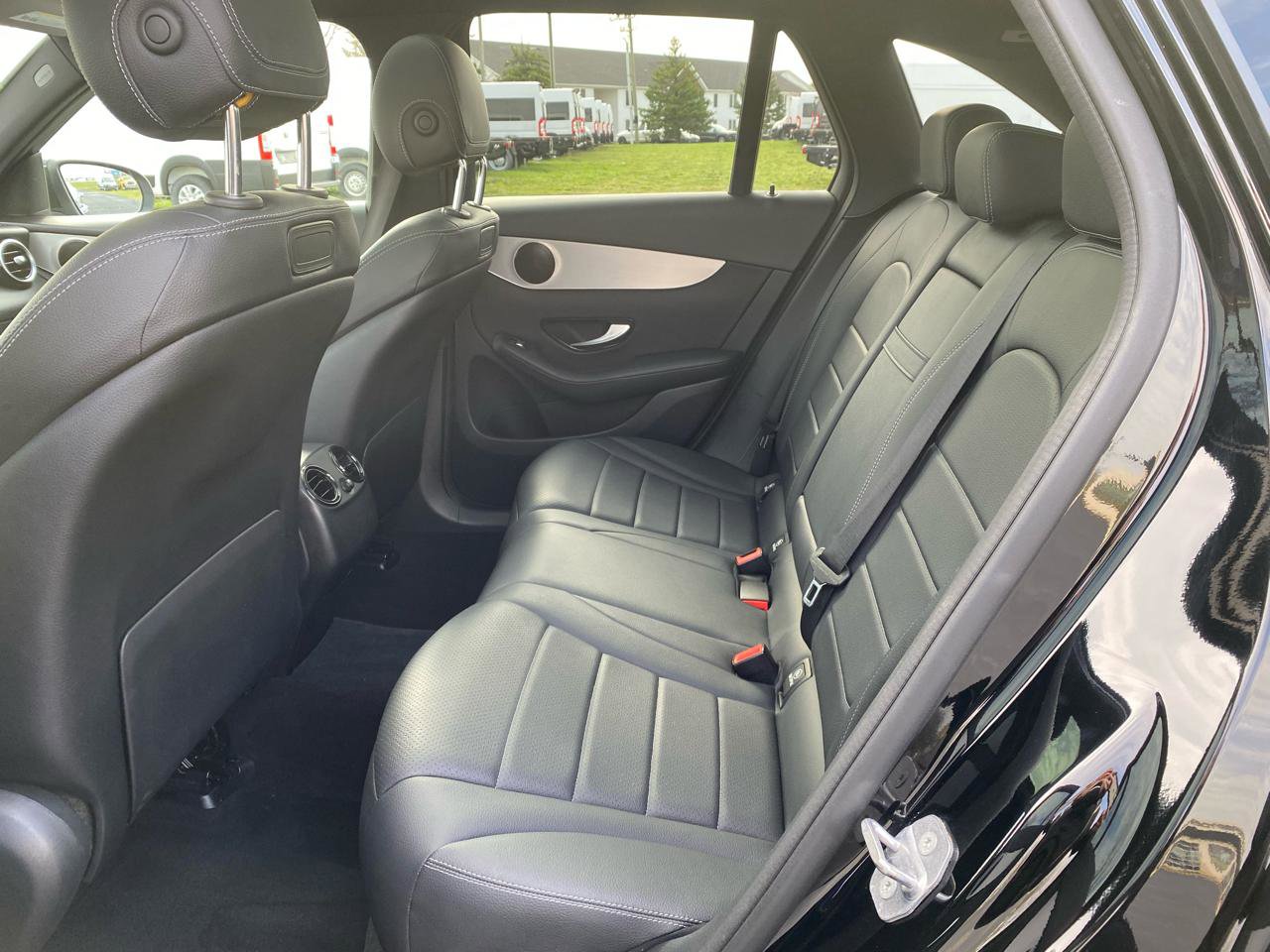 Used 2019 Mercedes-Benz GLC 300 4MATIC w/ Premium Package image 26