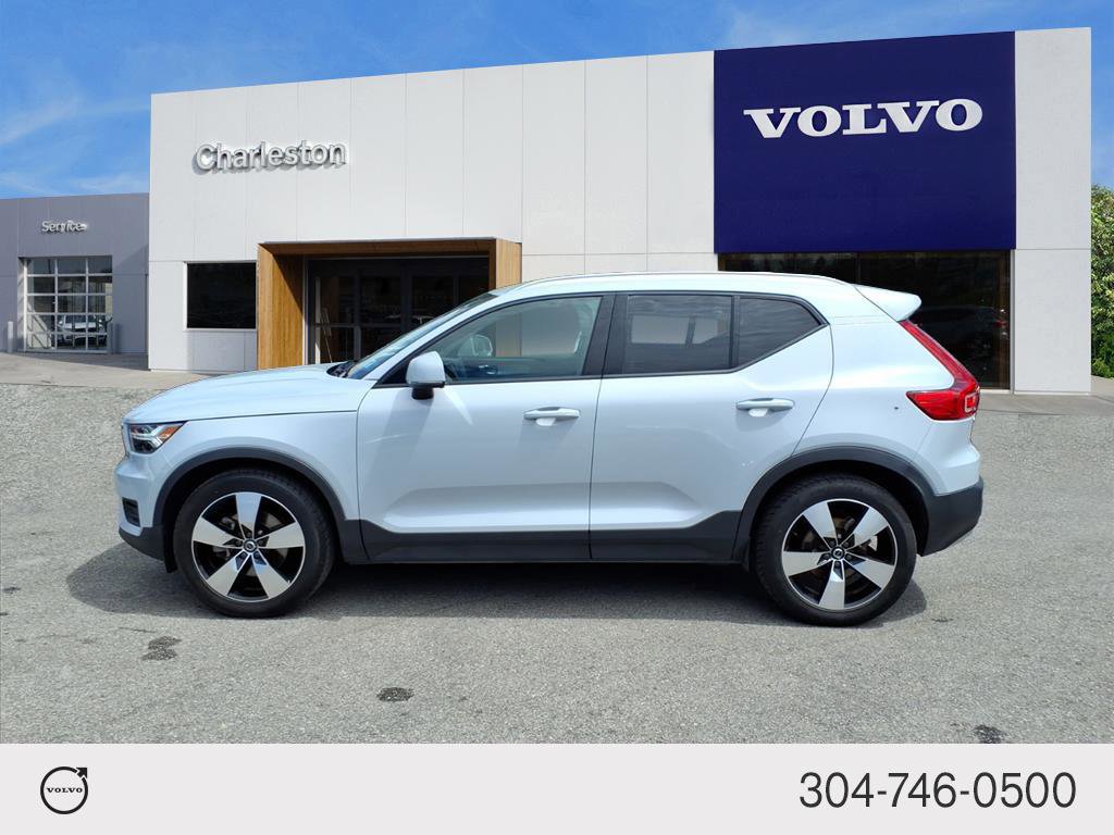 Used 2020 Volvo XC40 T5 Momentum w/ Protection Package AWD/4WD image 6