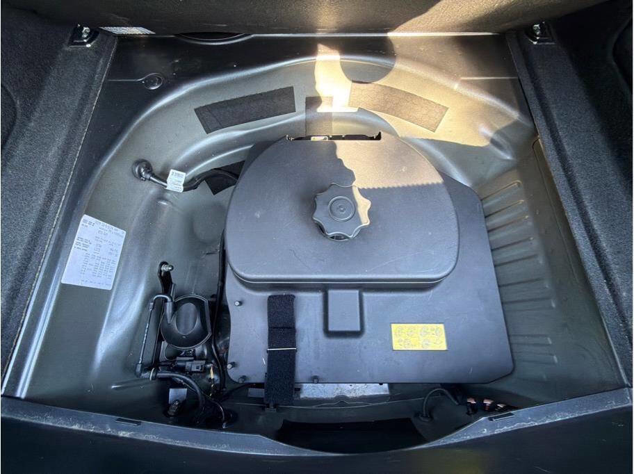 Used 2015 Audi RS 5 Coupe w/ Black Optic Plus Package image 25