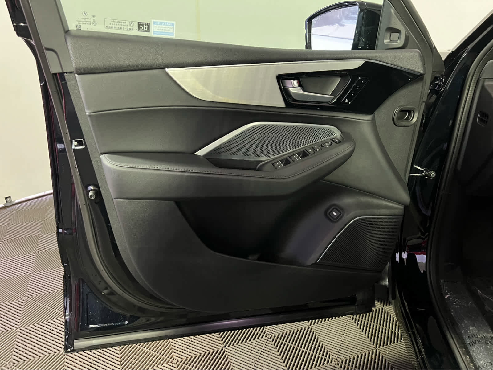 New 2026 Acura MDX SH-AWD image 14