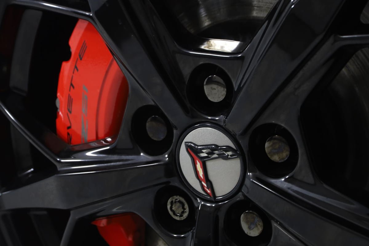 Used 2021 Chevrolet Corvette Stingray Premium Cpe w/ Z51 Performance Package RWD image 20