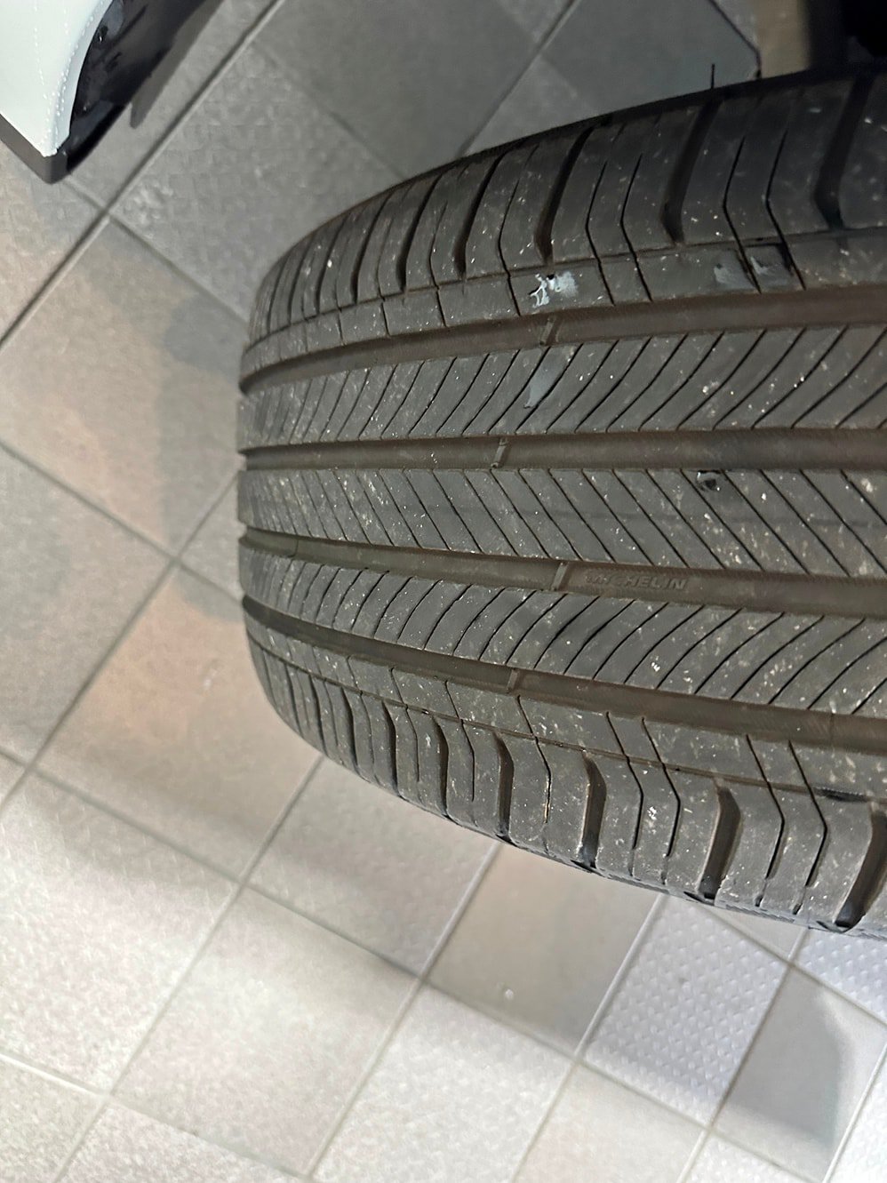 Used 2025 Mercedes-Benz GLC 300 4MATIC image 36