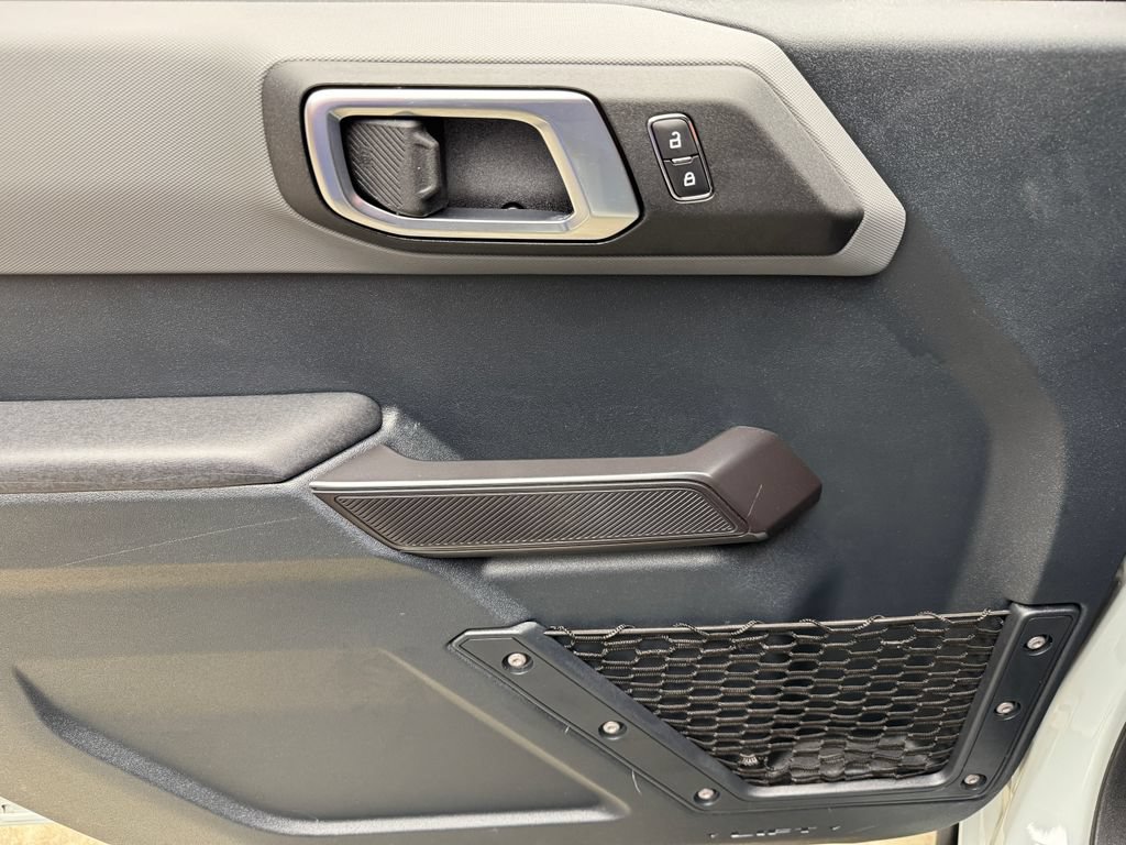 Used 2024 Ford Bronco Black Diamond AWD/4WD image 11
