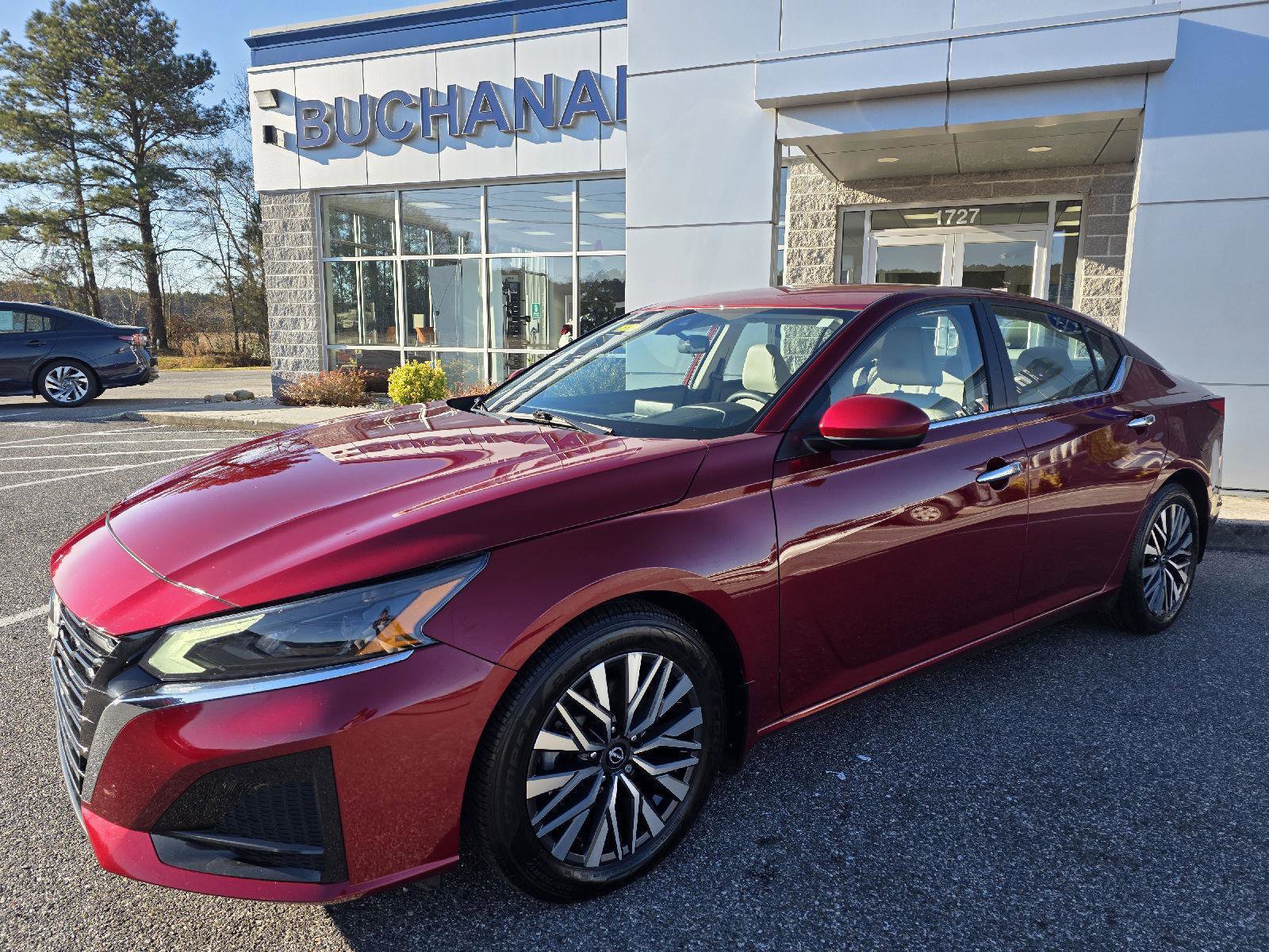 Used 2023 Nissan Altima 2.5 SV