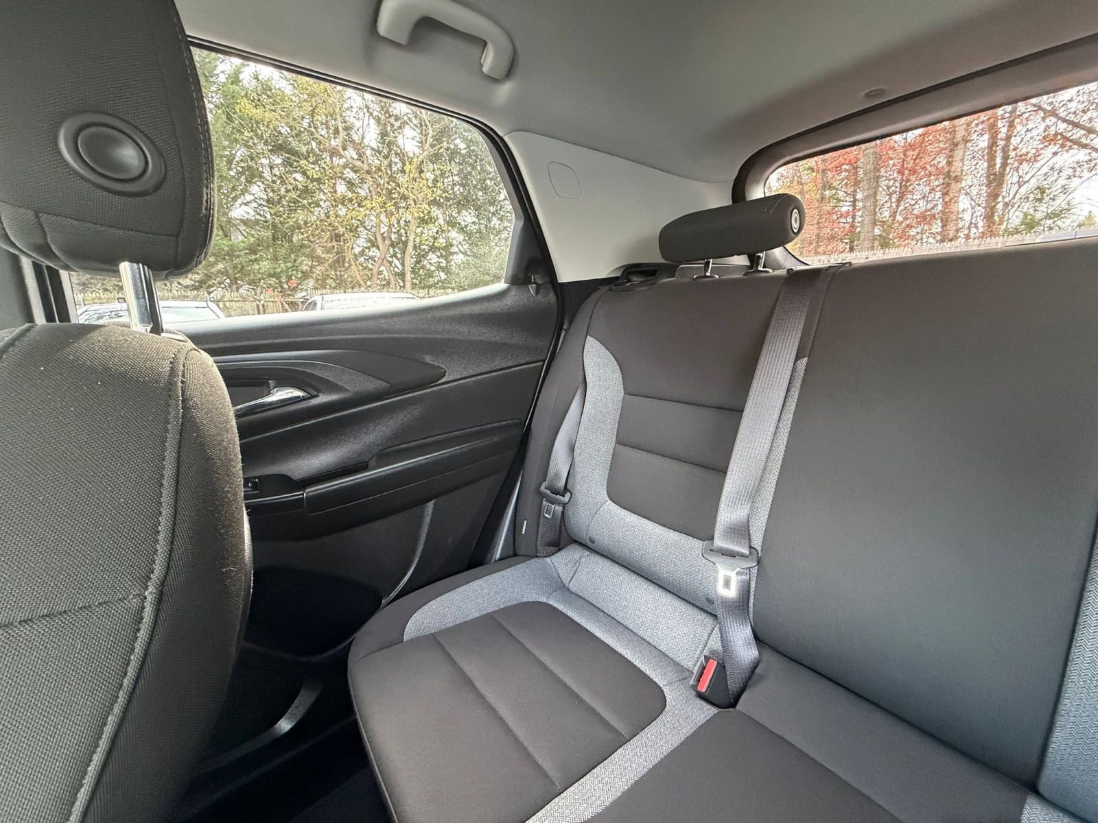 Used 2025 Chevrolet TrailBlazer LT image 37