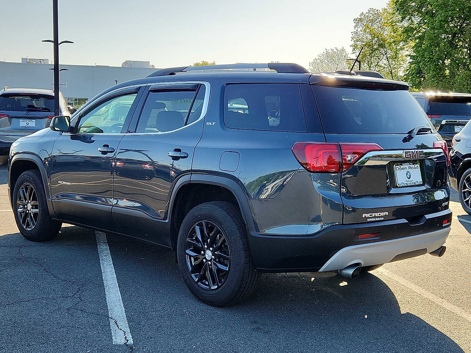 Used 2019 GMC Acadia SLT w/ LPO, Floor Liner Package AWD/4WD image 4
