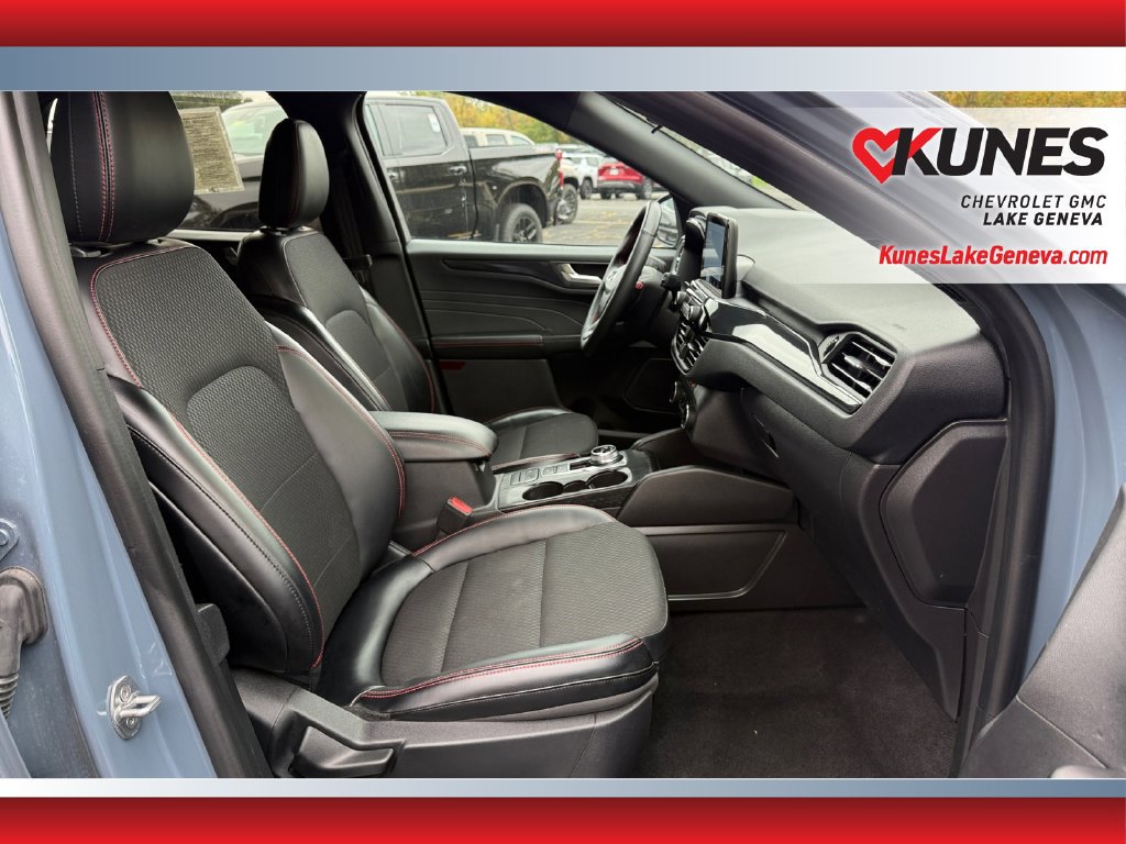 Used 2025 Ford Escape ST-Line AWD/4WD image 37