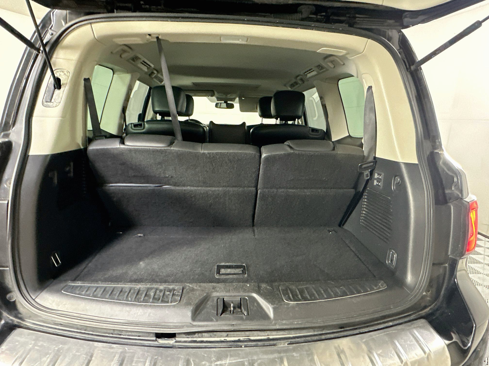 Used 2018 INFINITI QX80 2WD image 31