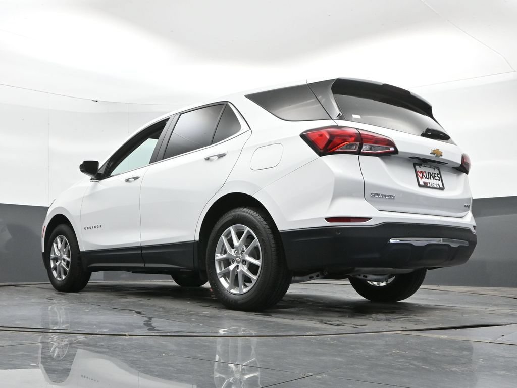 Used 2023 Chevrolet Equinox LT w/ Driver Convenience Package AWD/4WD image 44