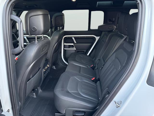 Used 2021 Land Rover Defender 110 X-Dynamic HSE AWD/4WD image 30