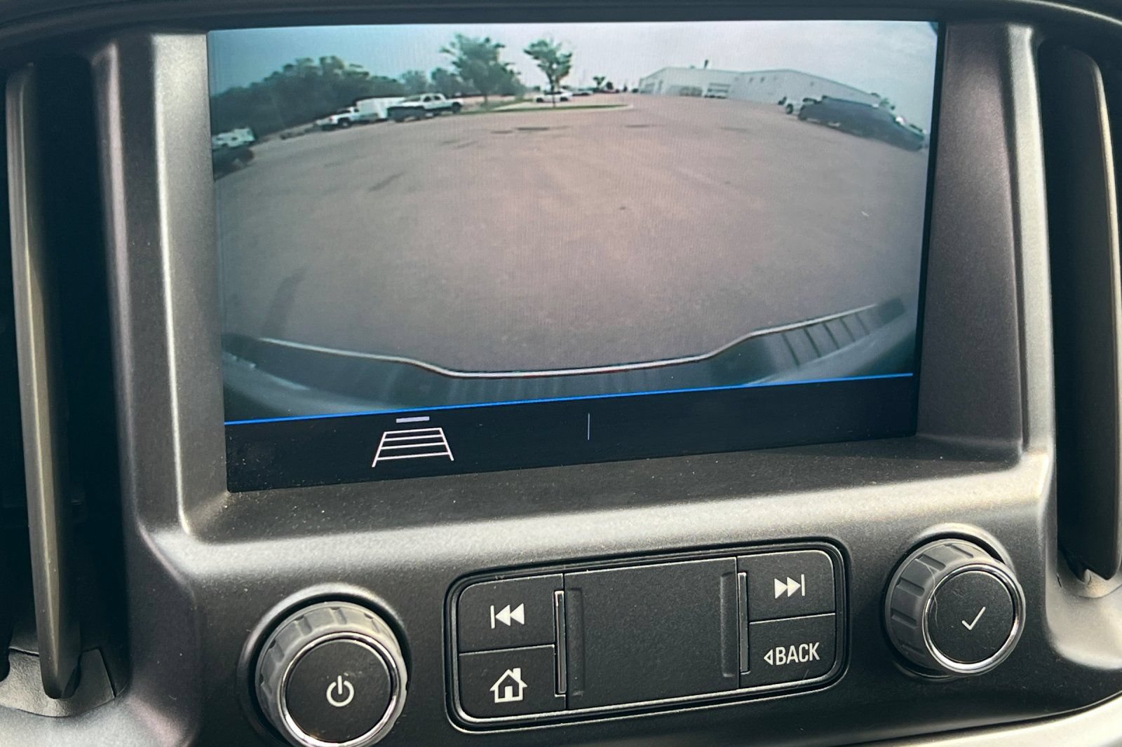 Used 2022 Chevrolet Colorado LT w/ LT Convenience Package RWD image 15