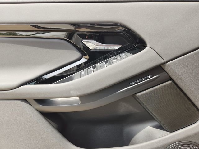 Used 2025 Land Rover Range Rover Evoque S AWD/4WD image 21