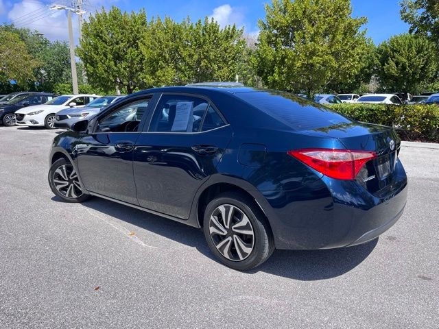 Used 2019 Toyota Corolla LE image 3