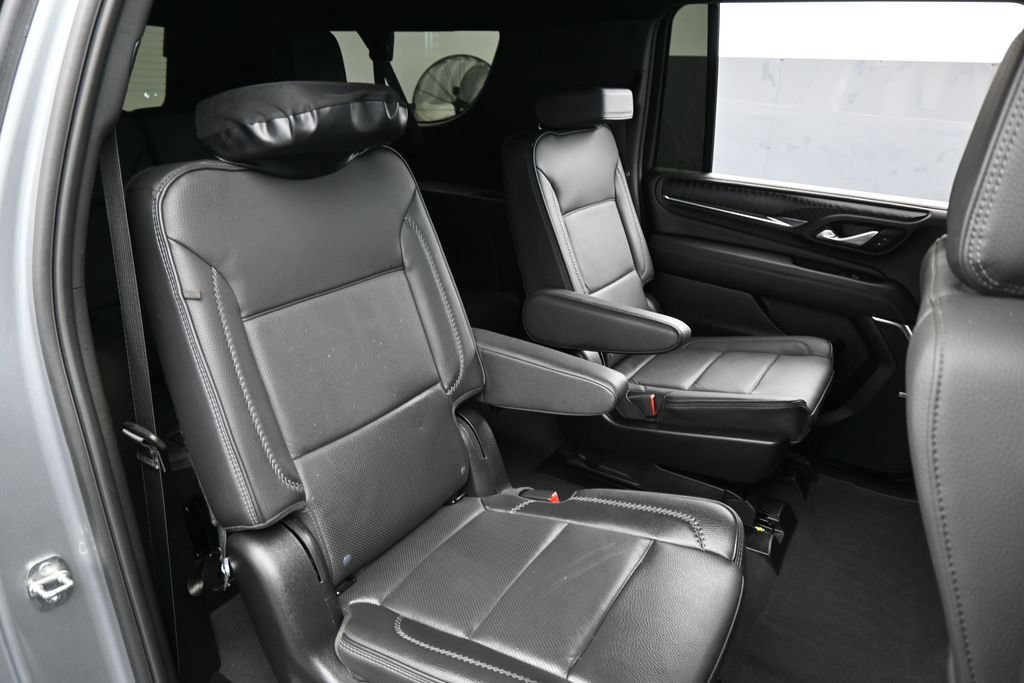 Used 2024 GMC Yukon XL Denali RWD image 56