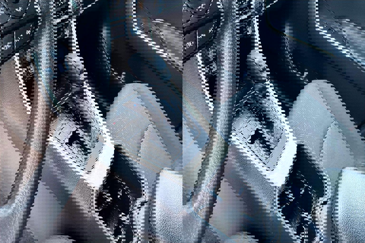 Used 2024 Toyota RAV4 XLE image 16