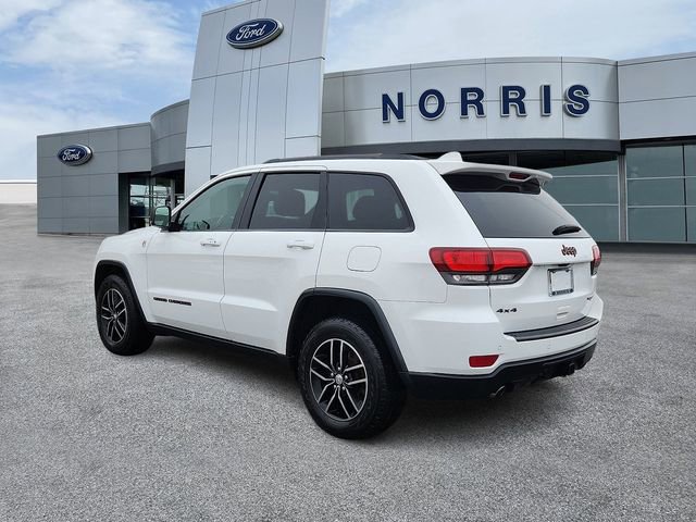 Used 2018 Jeep Grand Cherokee Trailhawk AWD/4WD image 3