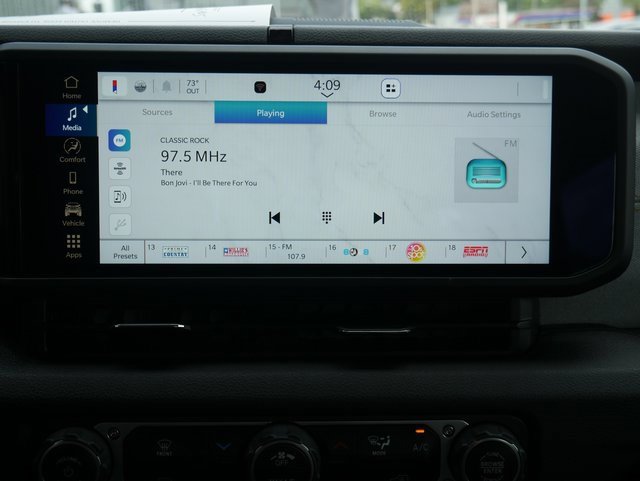 Used 2025 Jeep Wrangler Sport image 18