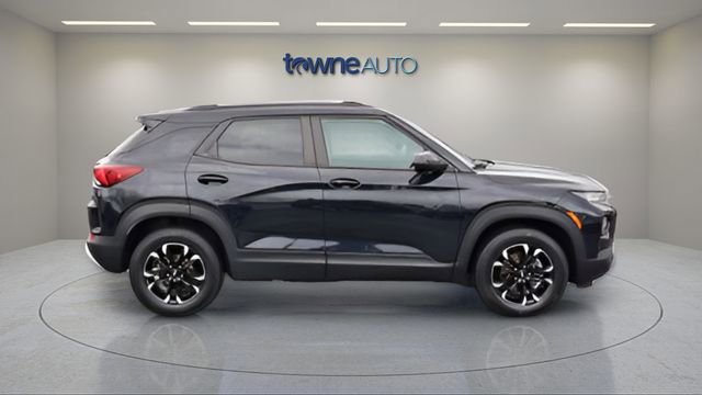 Used 2021 Chevrolet TrailBlazer LT w/ Convenience Package AWD/4WD image 9