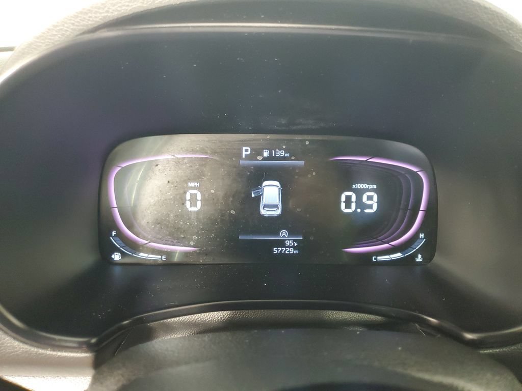 Used 2025 Kia Soul LX FWD image 23