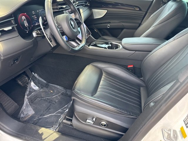 Used 2025 Maserati Grecale Modena image 13