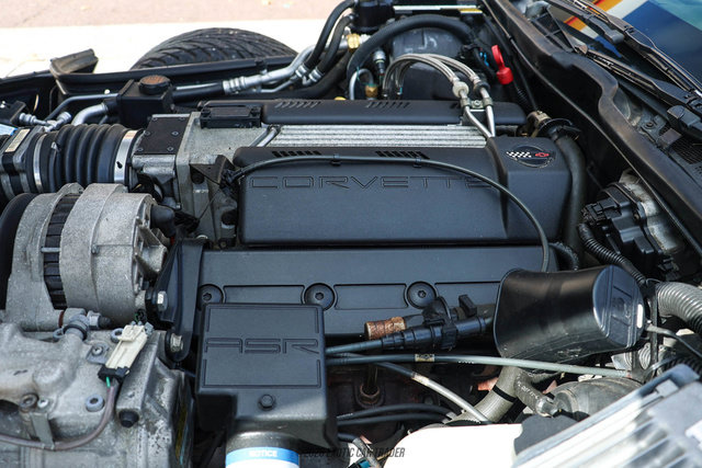 Used 1995 Chevrolet Corvette Convertible RWD image 15