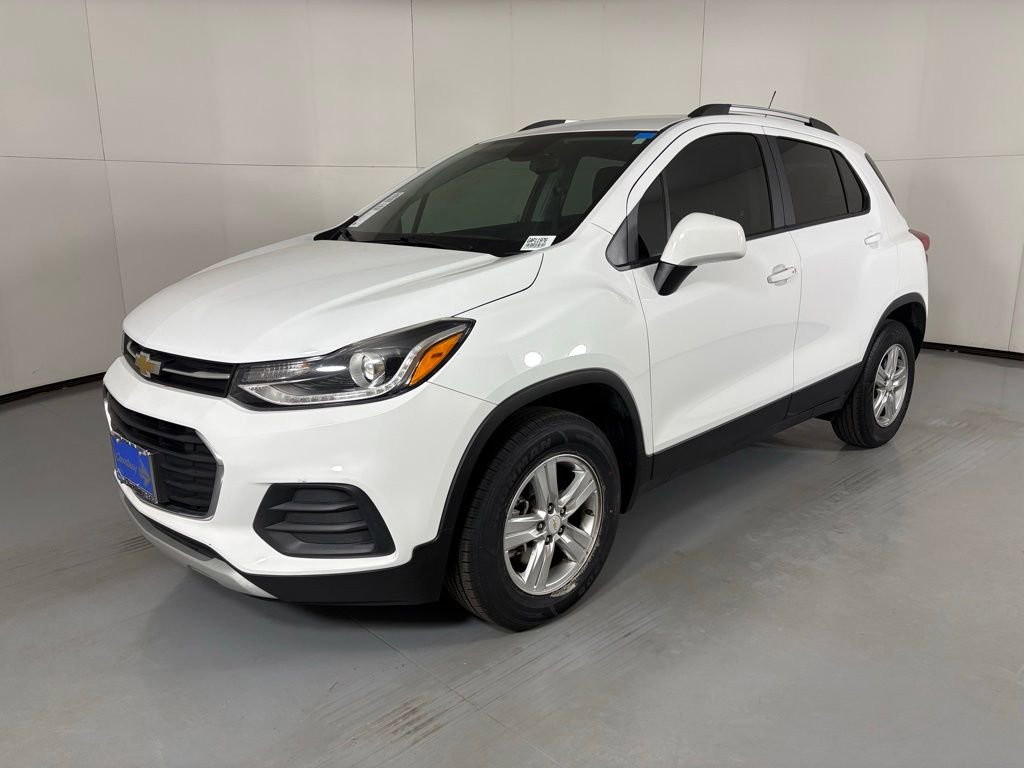 Used 2022 Chevrolet Trax LT w/ LT Convenience Package image 5