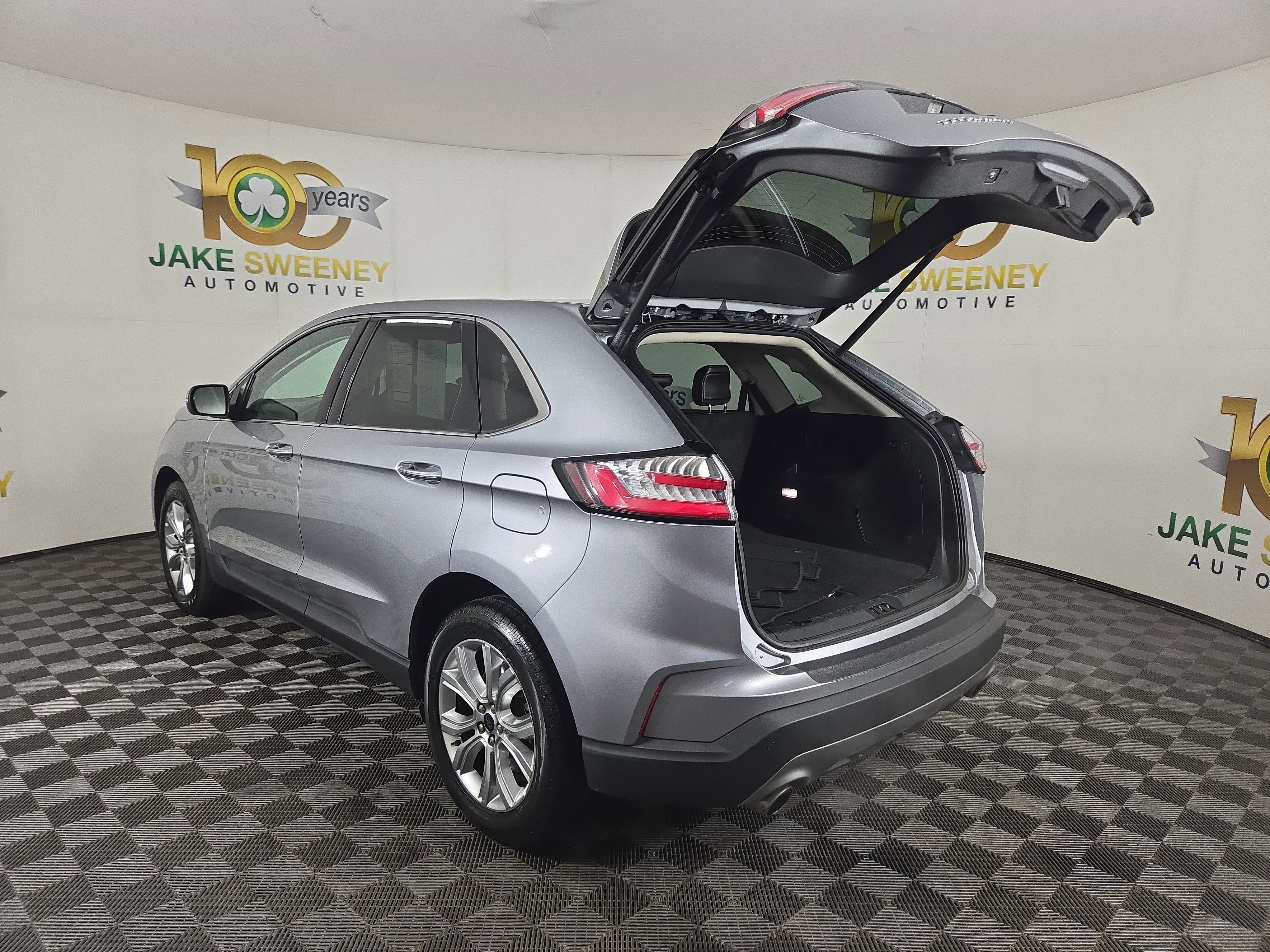 Used 2024 Ford Edge Titanium image 30