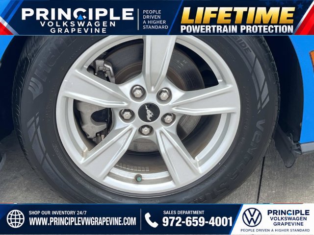 Used 2024 Ford Mustang Coupe RWD image 3