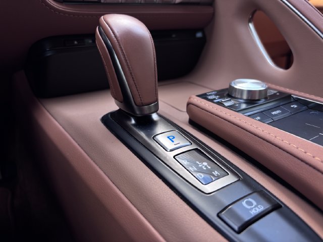 Used 2023 Lexus LC 500 Coupe w/ Sport Package RWD image 22