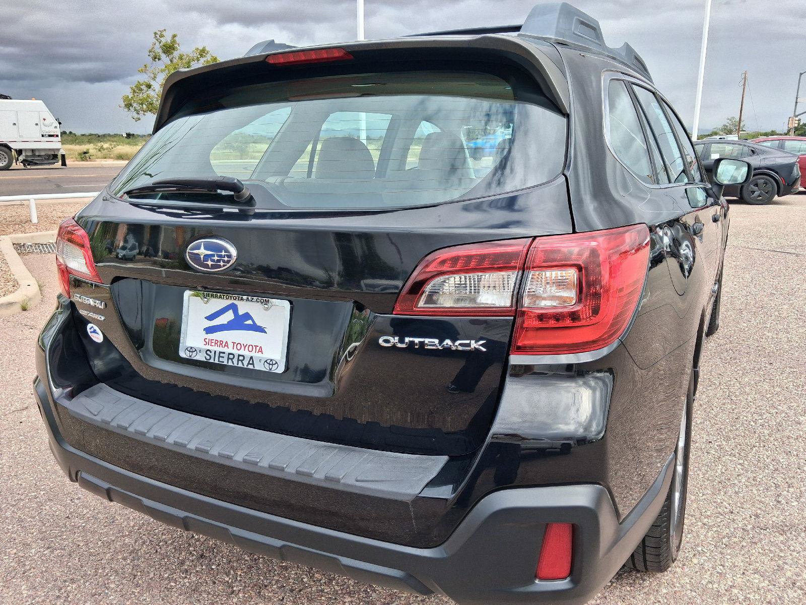 Used 2018 Subaru Outback 2.5i AWD/4WD image 12