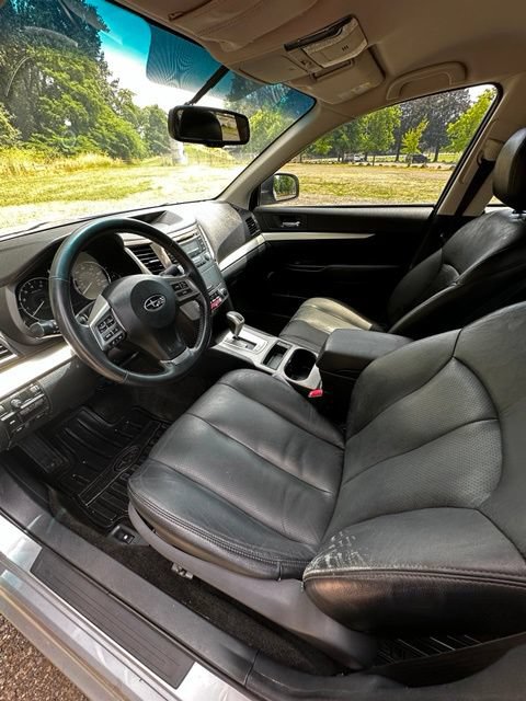 Used 2012 Subaru Legacy 2.5i Premium AWD/4WD image 13
