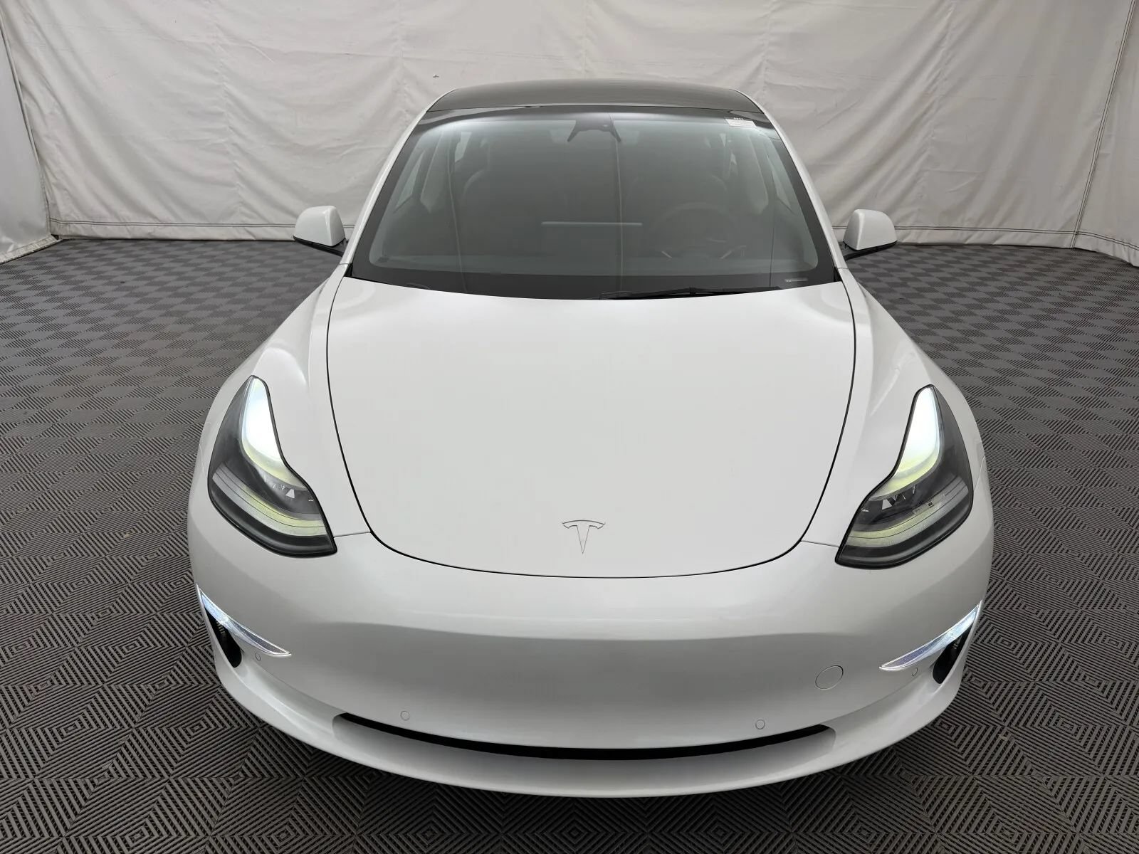 Used 2022 Tesla Model 3 Long Range AWD/4WD image 3
