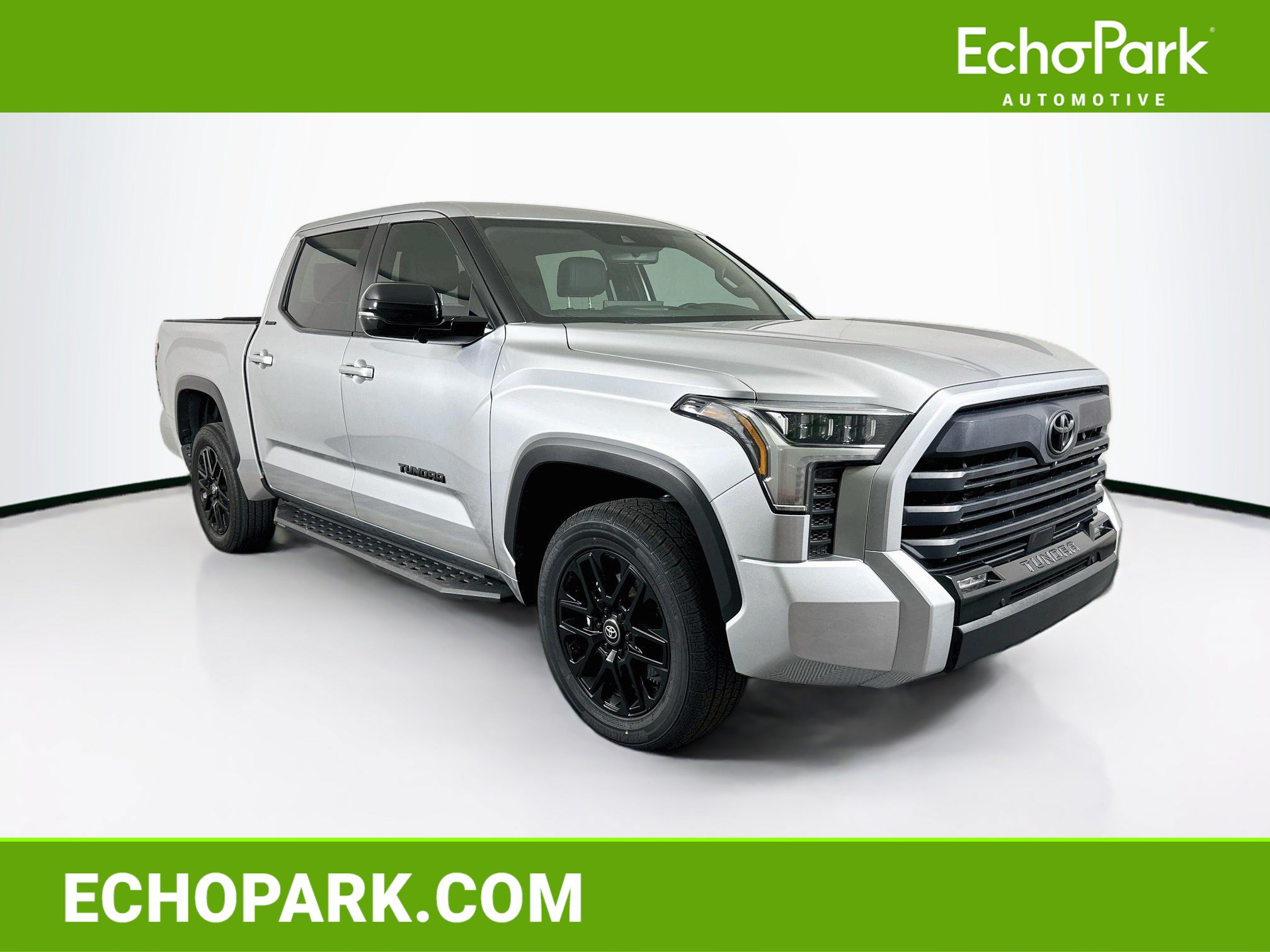 Used 2025 Toyota Tundra Limited AWD/4WD image 1