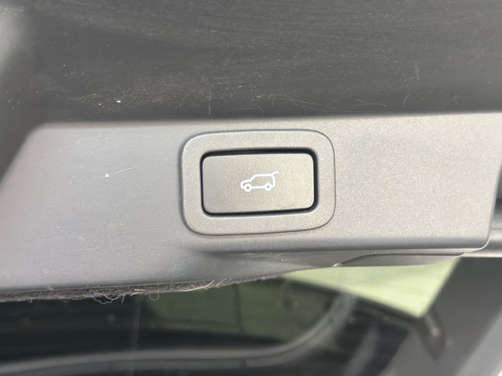 Used 2019 Land Rover Range Rover Sport SVR AWD/4WD image 10