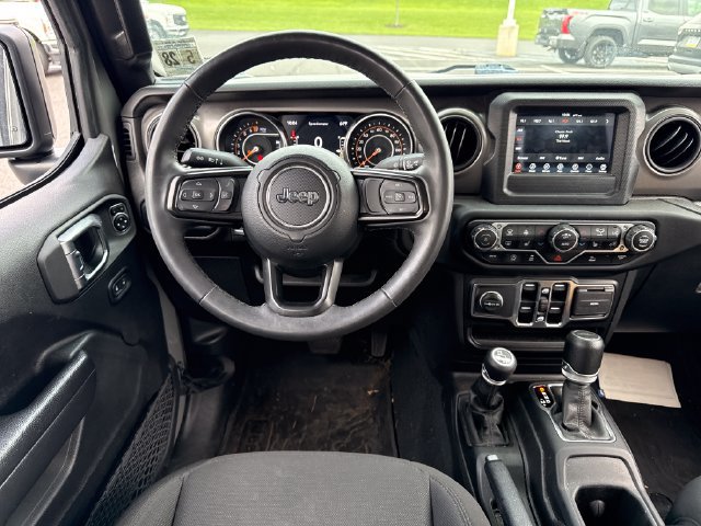 Used 2023 Jeep Gladiator Sport AWD/4WD image 21