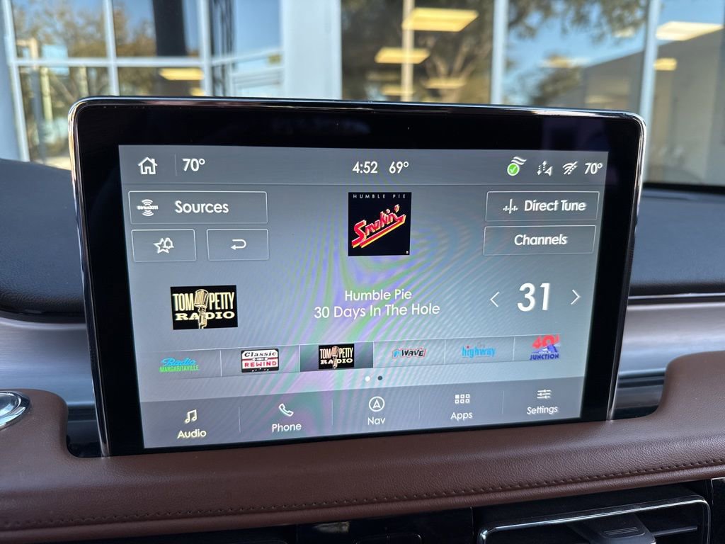 Used 2023 Lincoln Aviator Reserve w/ Equipment Group 201A image 35