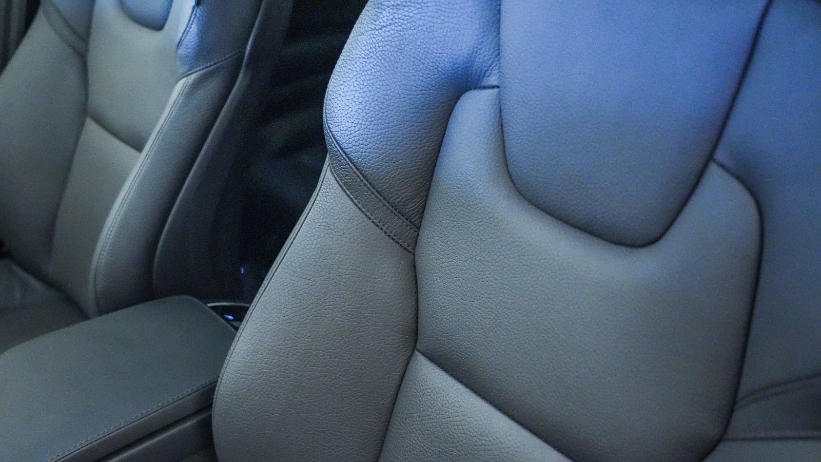 Certified 2024 Volvo XC90 T8 Plus w/ Protection Package Premier AWD/4WD image 27