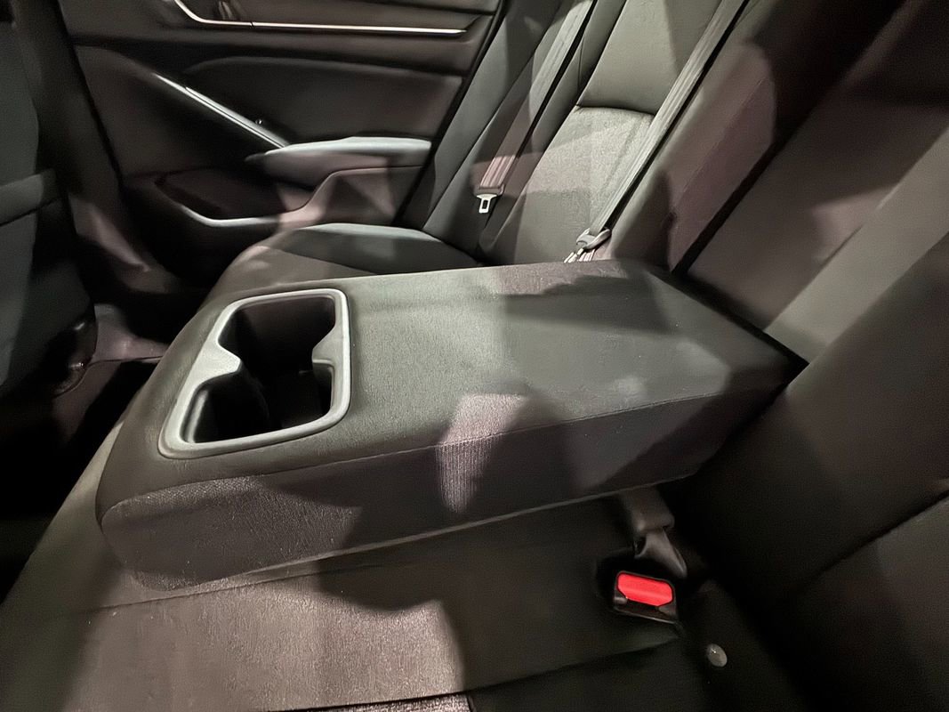 Used 2018 Honda Accord LX image 29