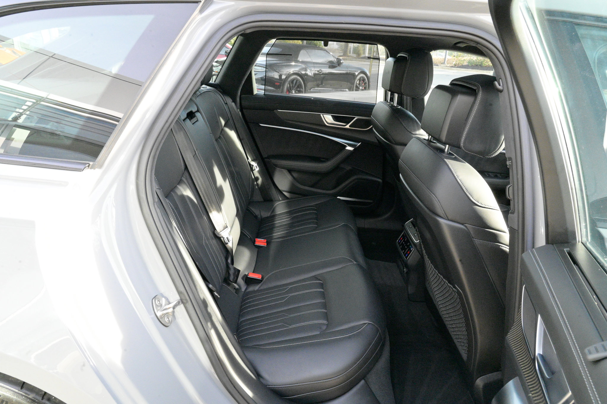 Used 2025 Audi RS 6 performance image 51