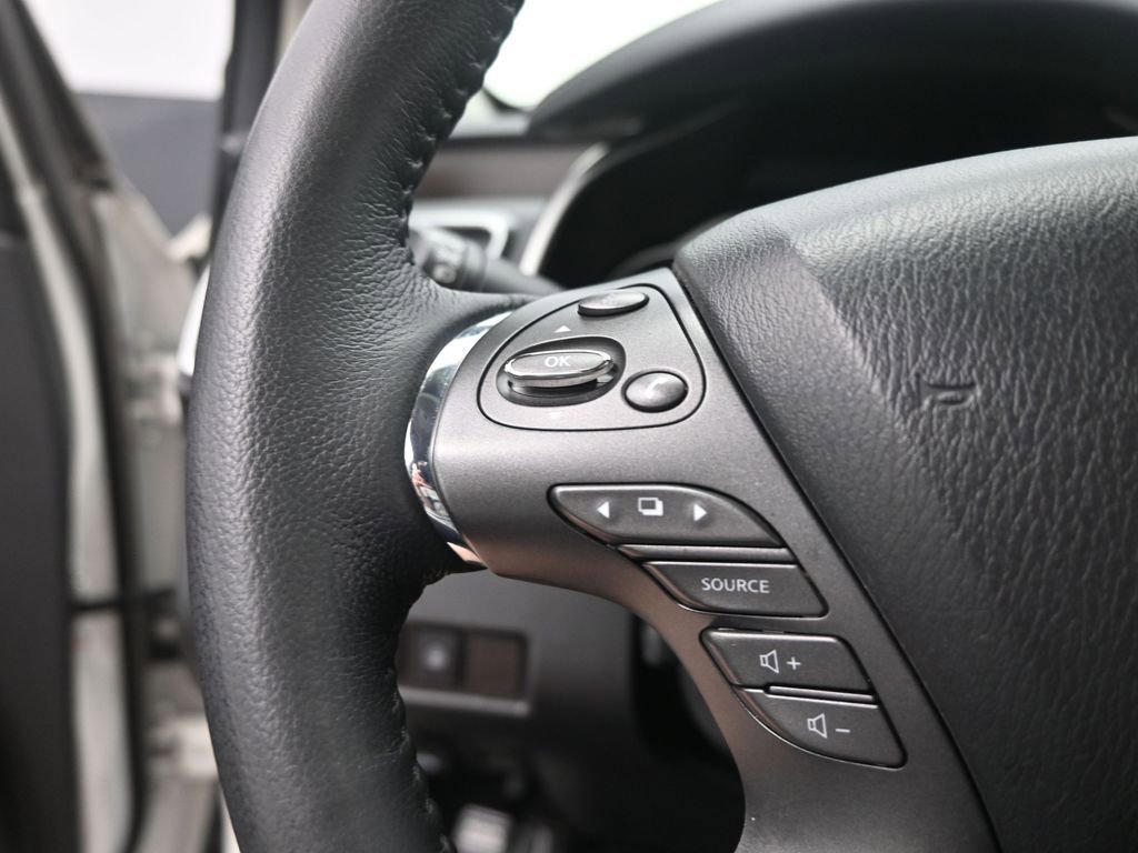 Used 2019 Nissan Murano Platinum w/ Cargo Package image 32