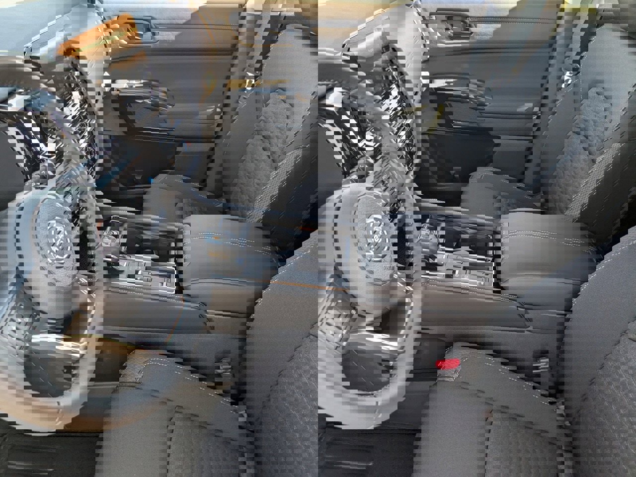 New 2025 Nissan Pathfinder SV image 12