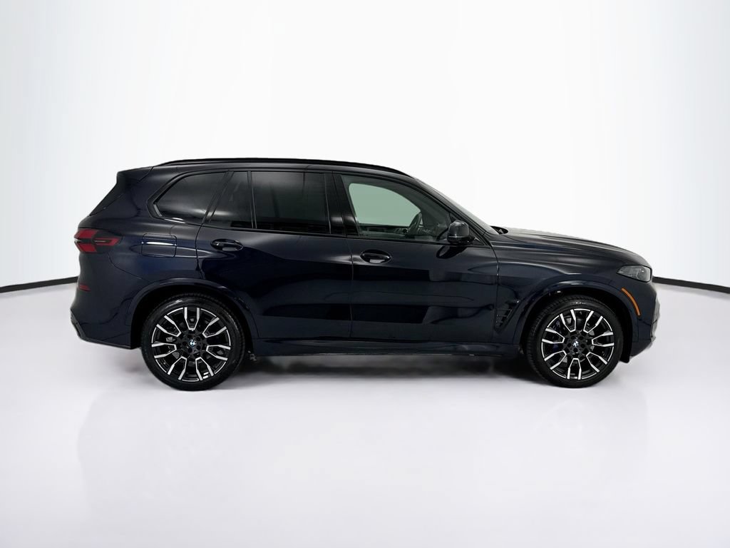 Used 2026 BMW X5 sDrive40i w/ M Sport Package RWD image 4